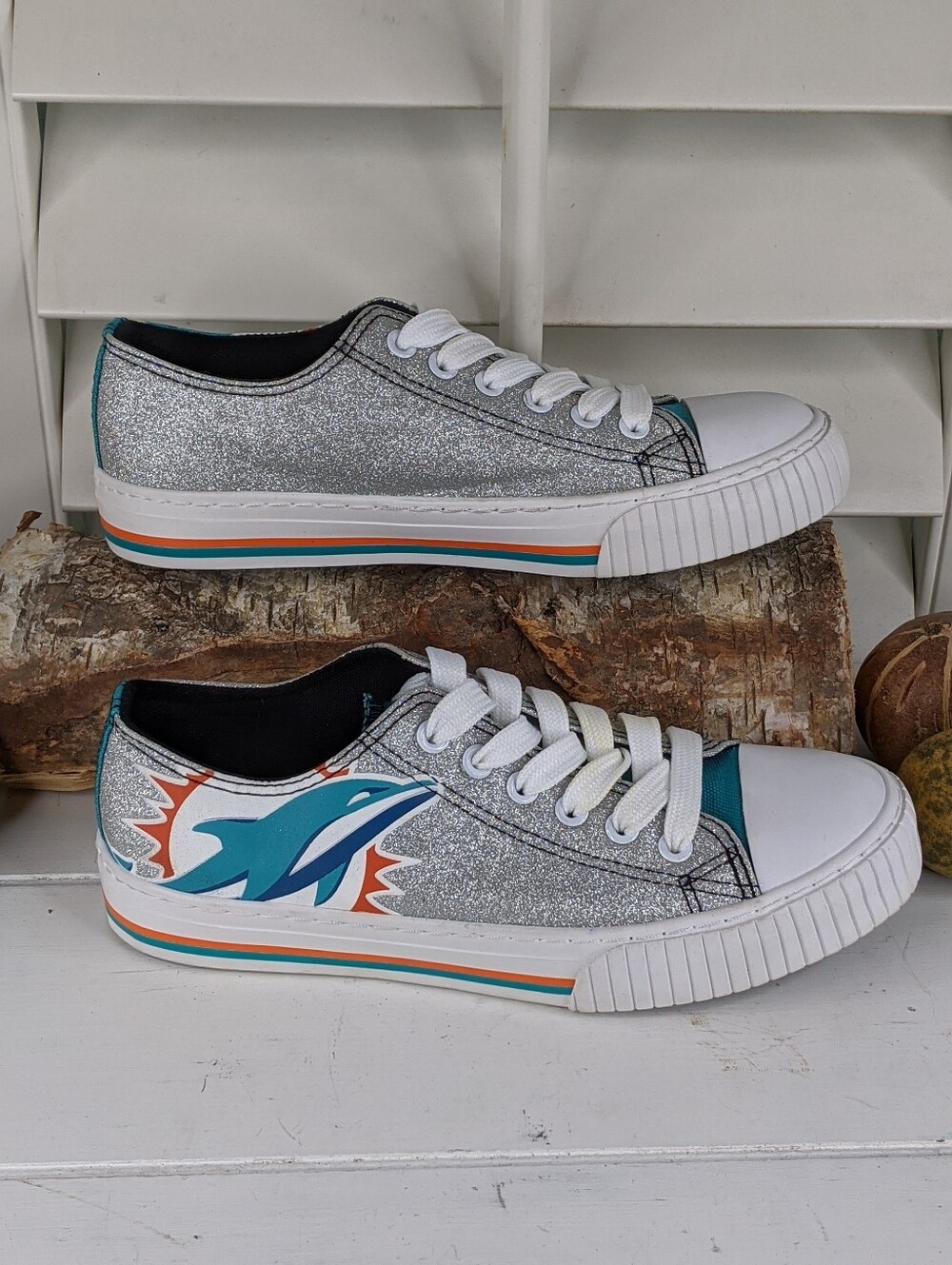 FOCO Miami Dolphins Glitter Low Top Canvas Sneakers